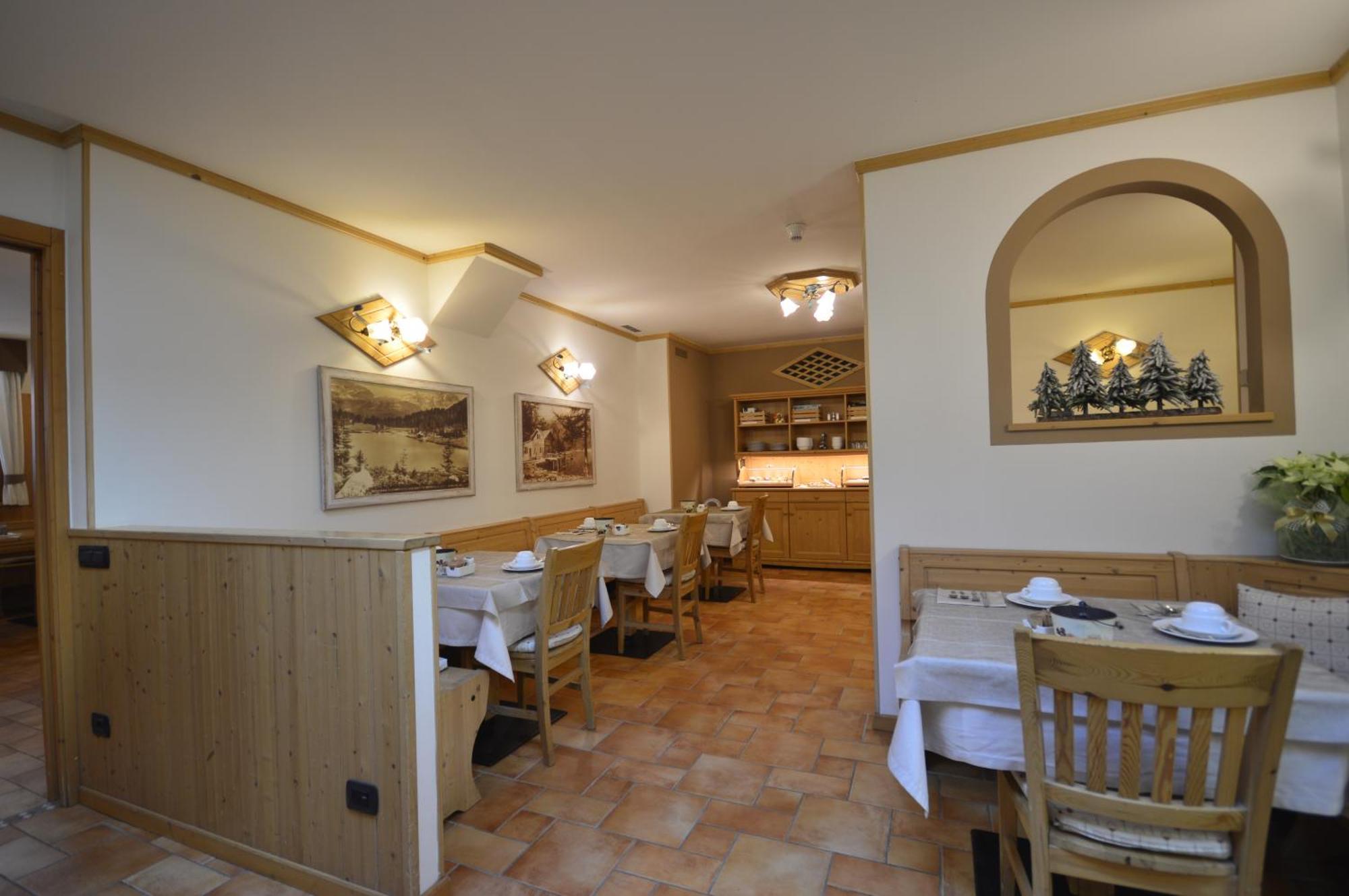 Hotel Garni Sant'Antonio Con Spa Madonna Exterior foto